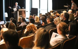    Canadians aim to regain faith in media accountability